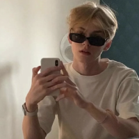  user Gavin enjoys the Android application.